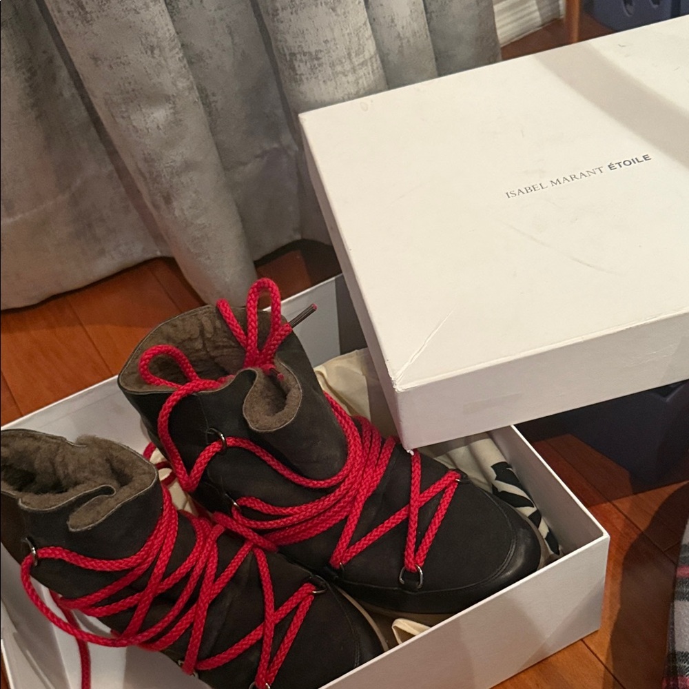 Isabel Marant Étoile Black Boots with Red Laces